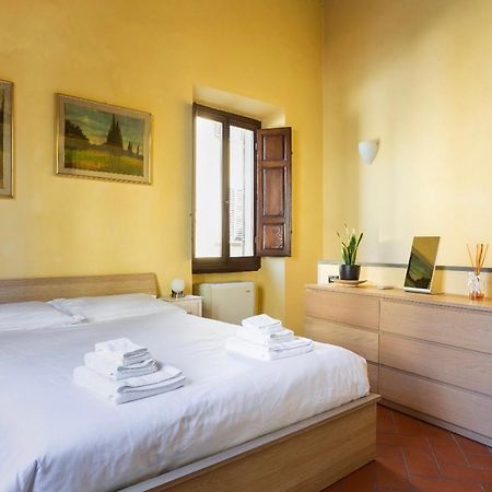 Cozy Classic Italian House Near Santa Croce, On The Lungarno Apartment Florence Luaran gambar