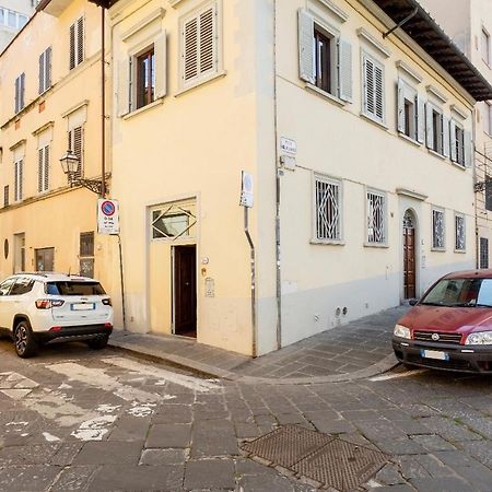 Cozy Classic Italian House Near Santa Croce, On The Lungarno Apartment Florence Luaran gambar